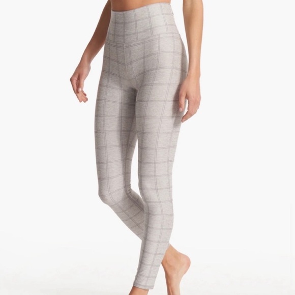 Vuori Clean Elevation Legging - Picture 2 of 7